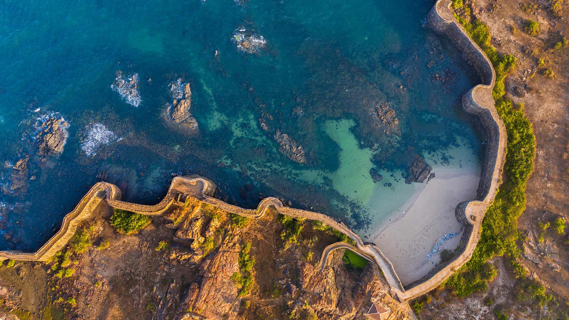 必应壁纸:Sindhudurg堡，印度马哈拉施特拉邦 (© MovingMaratha/Alamy)