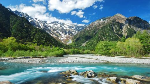 Kamikōchi, Nagano Prefecture, Japan (© sadao/Shutterstock)_必应壁纸