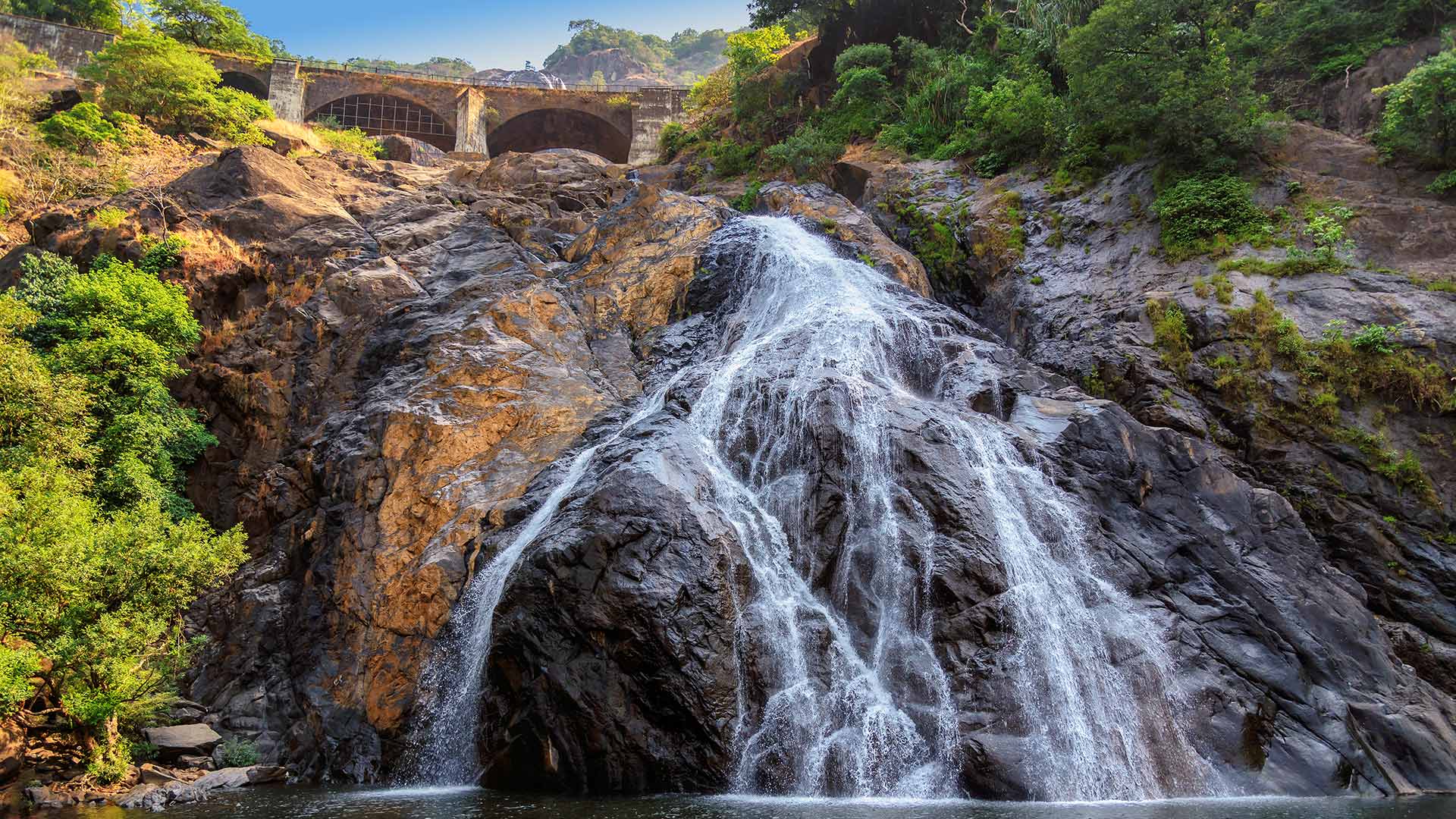 必应壁纸: